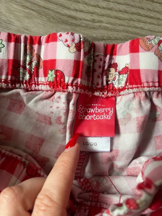 Strawberry Shortcake Gingham Pajama Shorts Sweet Character Lounge Wear Size L - Picture 5 of 15